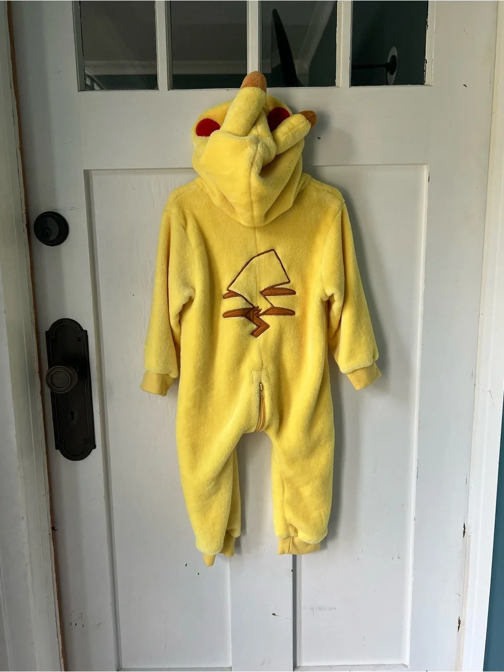 N/A soft yellow